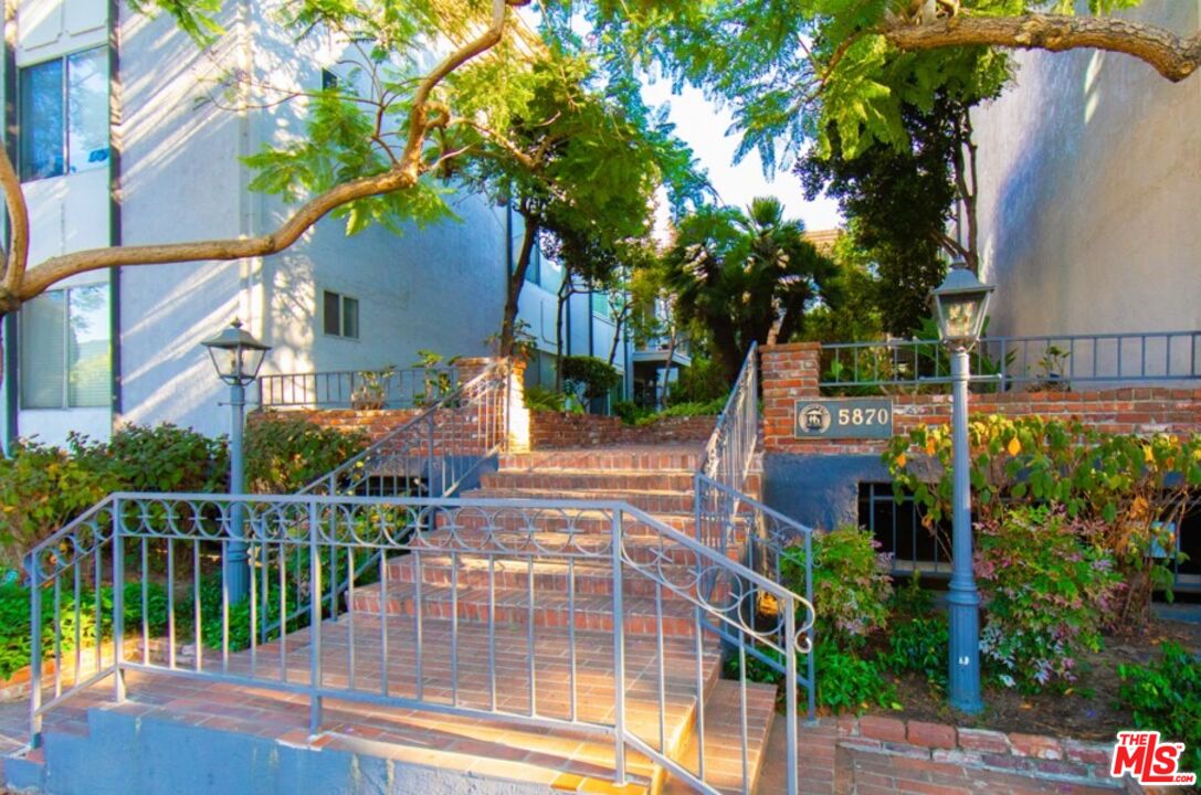 5870 Green Valley Cir Unit: 302