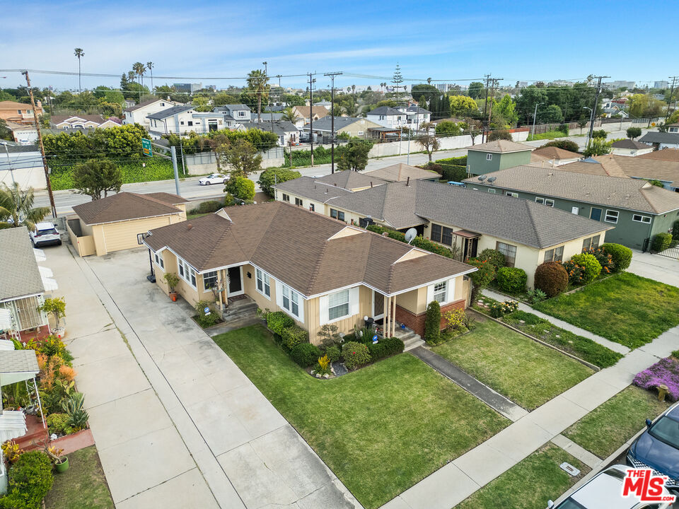 7810 Flight Ave