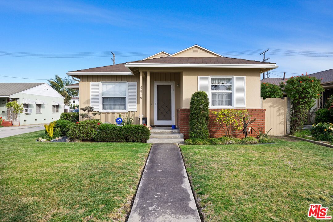7810 Flight Ave