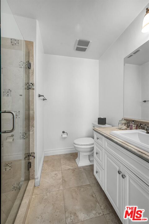 6241 Crescent Park Unit: 407