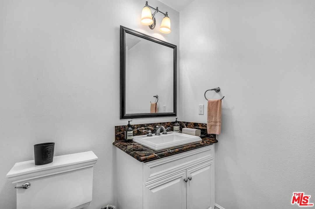 6241 Crescent Park Unit: 407