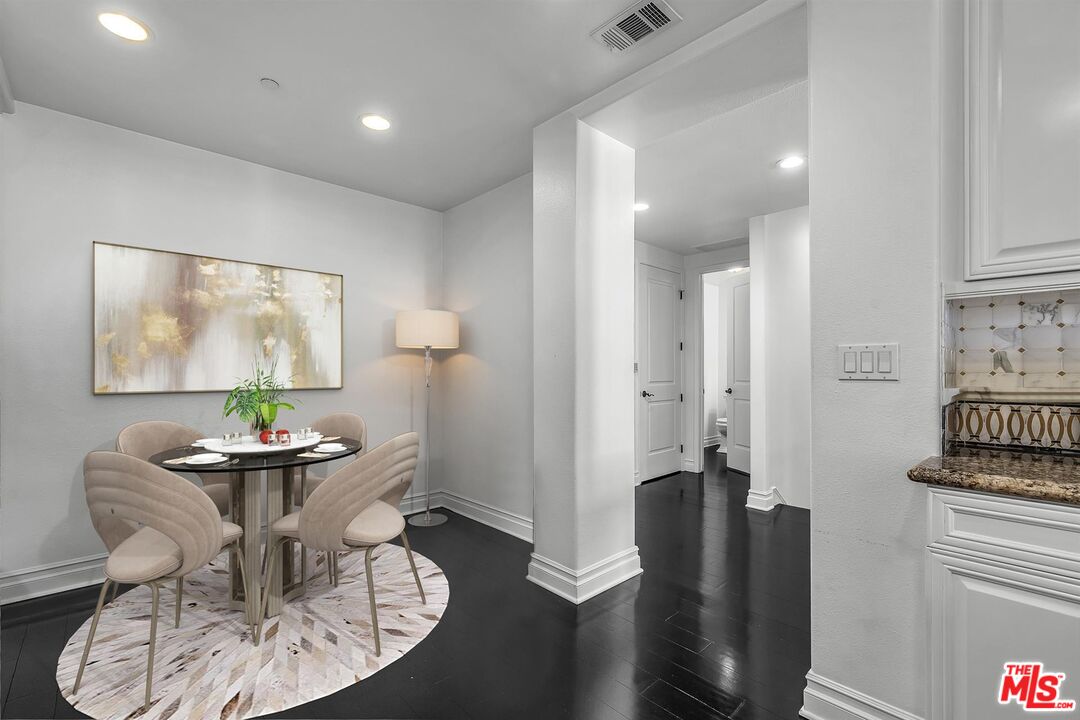 6241 Crescent Park Unit: 407