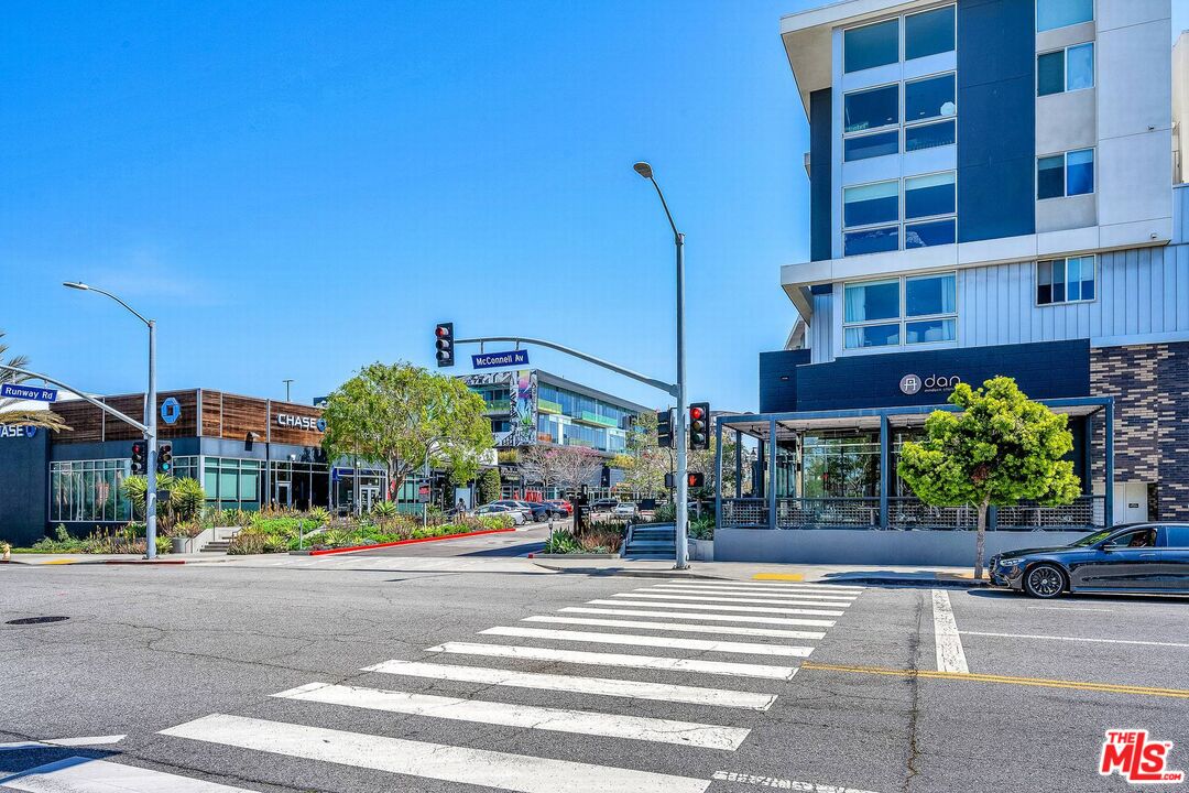 6241 Crescent Park Unit: 407