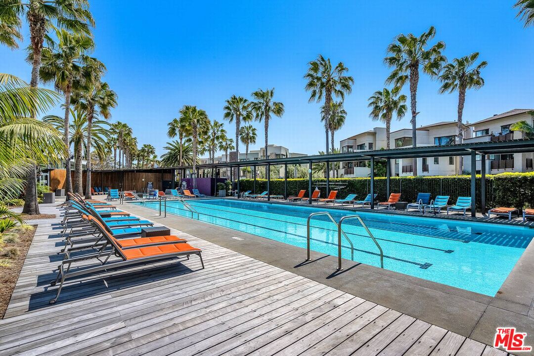 6241 Crescent Park Unit: 407