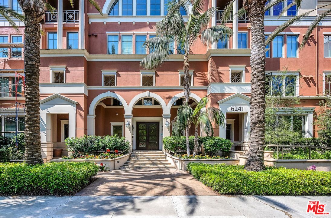 6241 Crescent Park Unit: 407