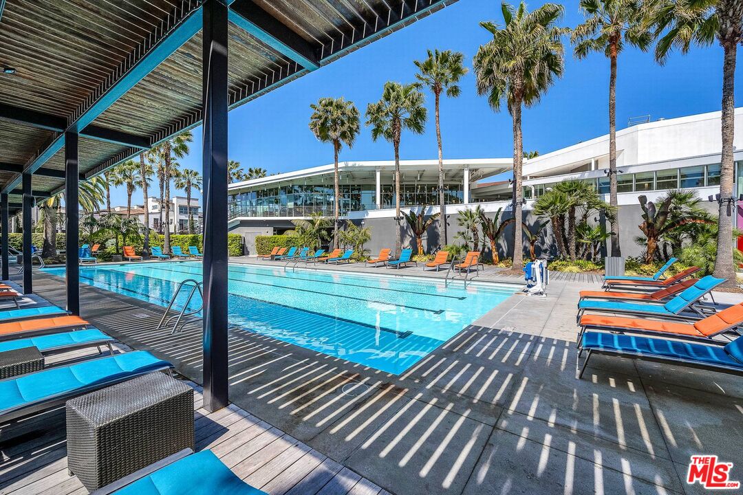 6241 Crescent Park Unit: 407