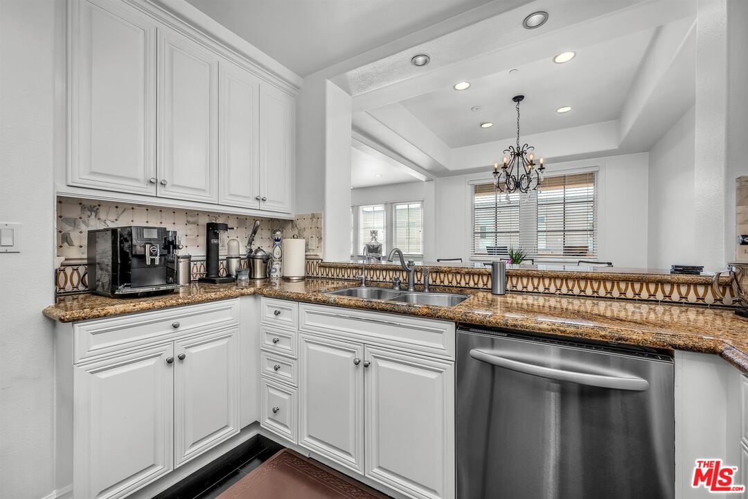 6241 Crescent Park Unit: 407