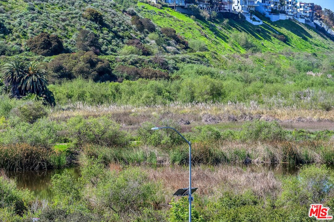 6241 Crescent Park Unit: 407