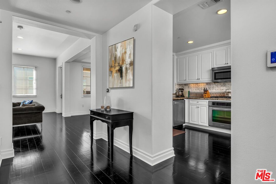 6241 Crescent Park Unit: 407