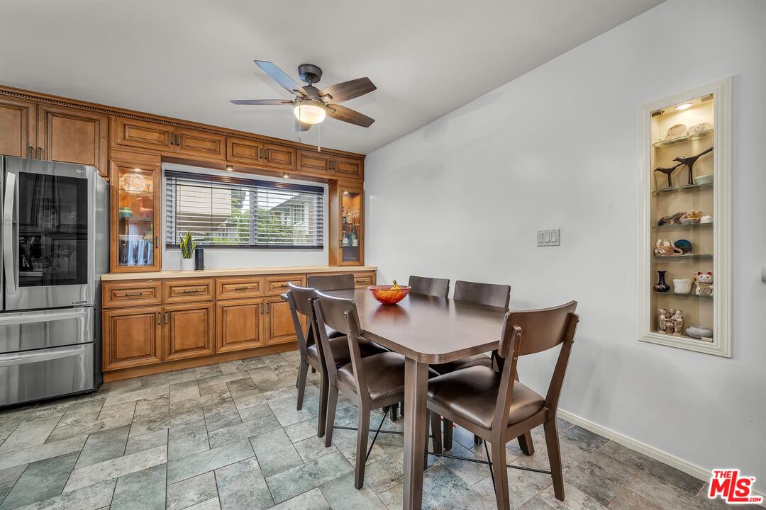 5215 S SEPULVEDA BLVD Unit: 17A
