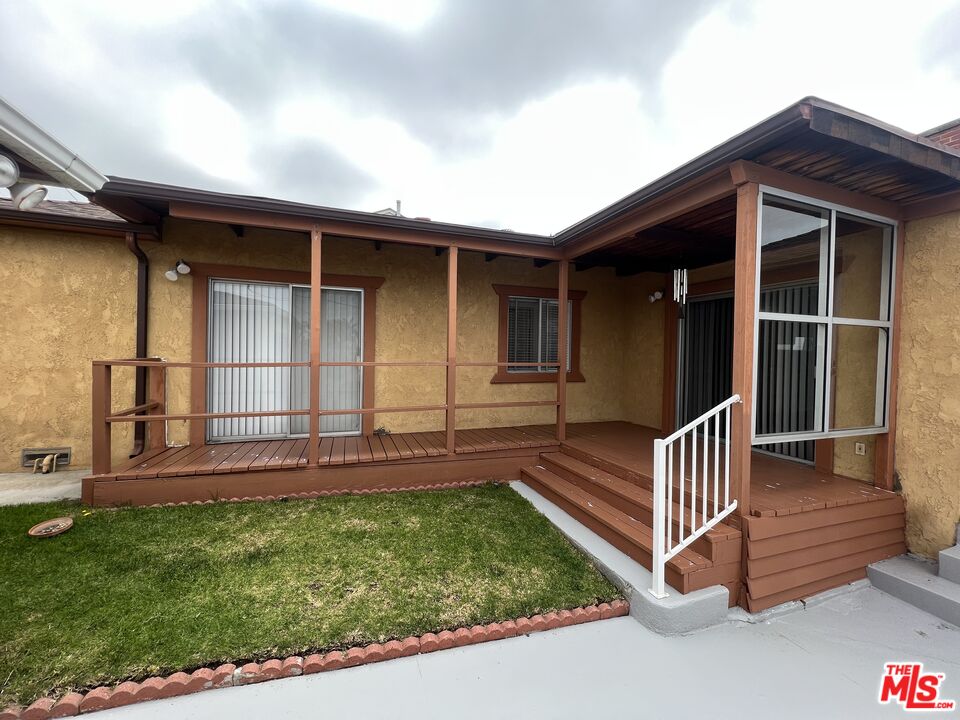 12315 Stanwood Dr