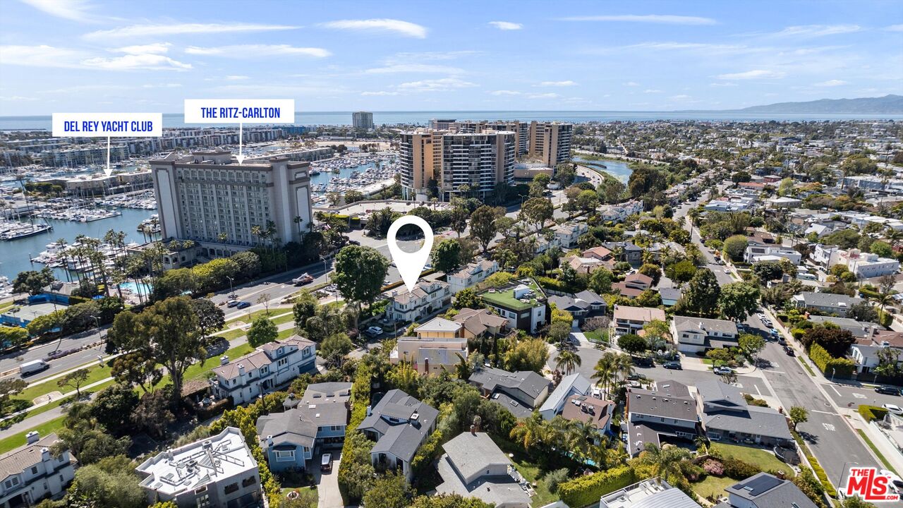 912 Harbor Crossing Ln