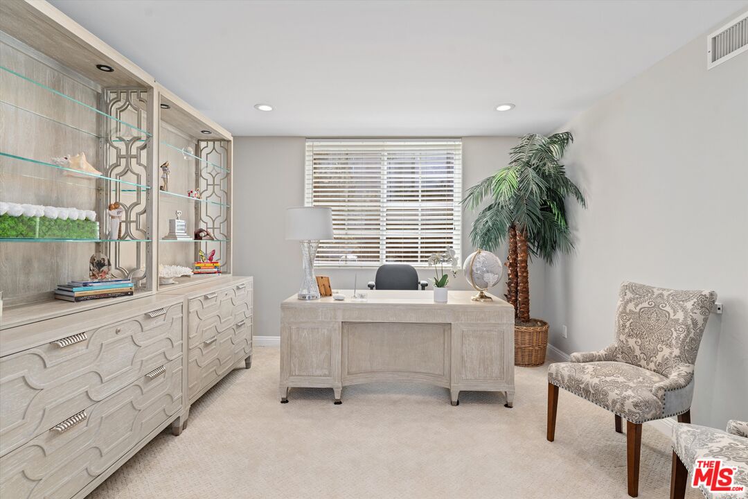 912 Harbor Crossing Ln