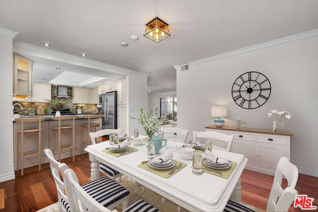 2611 Carnegie Ln Unit: 3