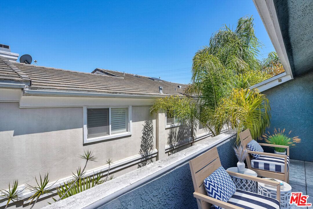 2611 Carnegie Ln Unit: 3