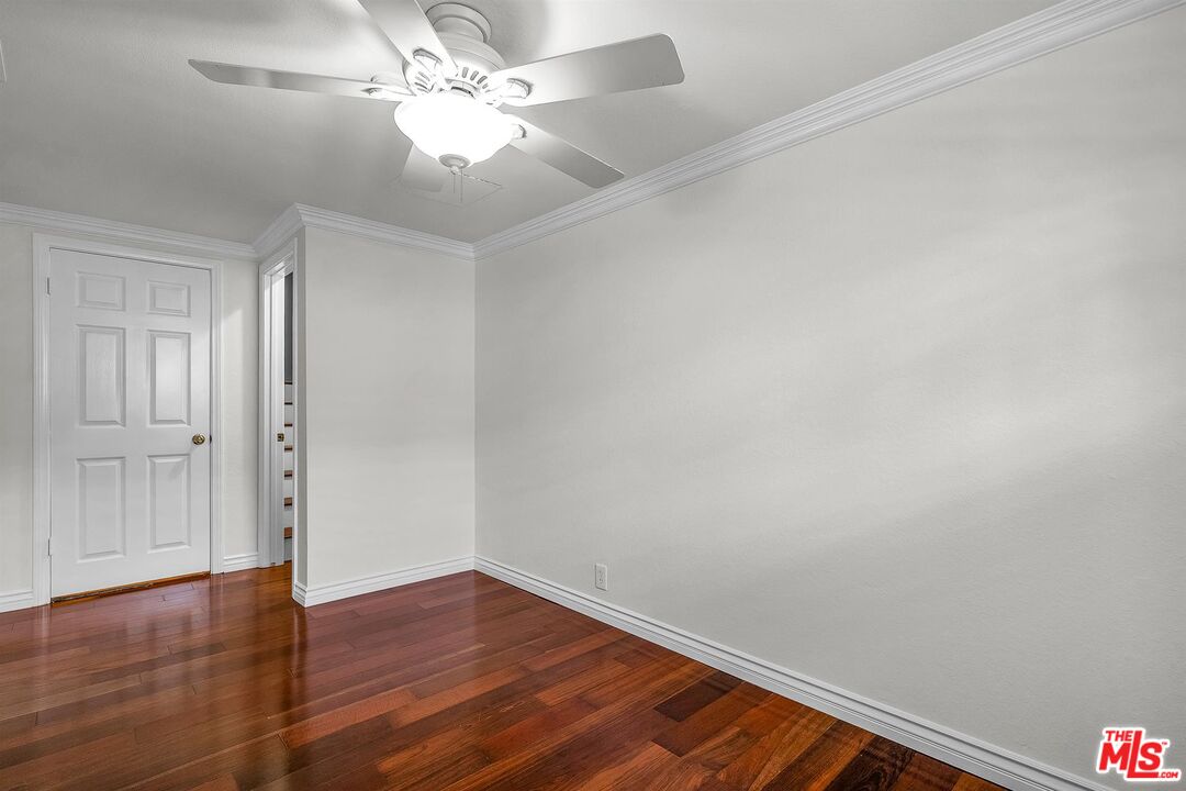 2611 Carnegie Ln Unit: 3