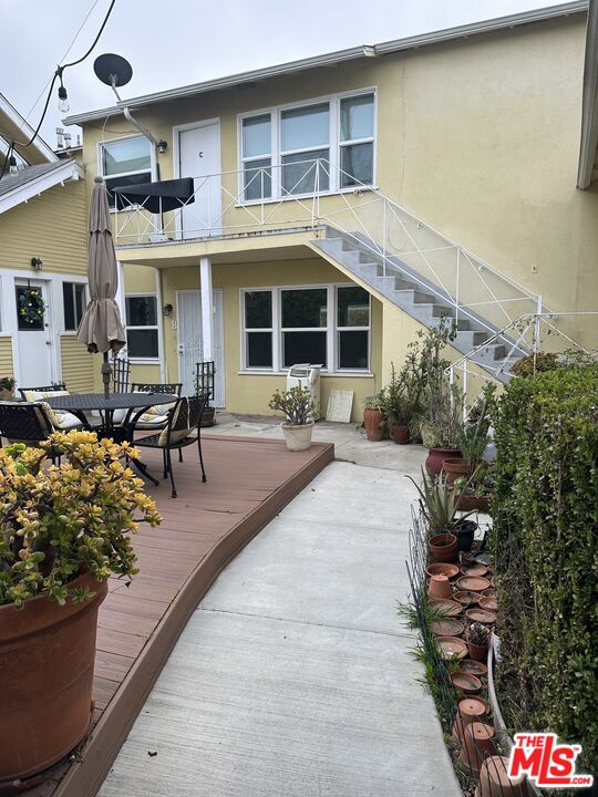 3017 Colorado Ave Unit: B
