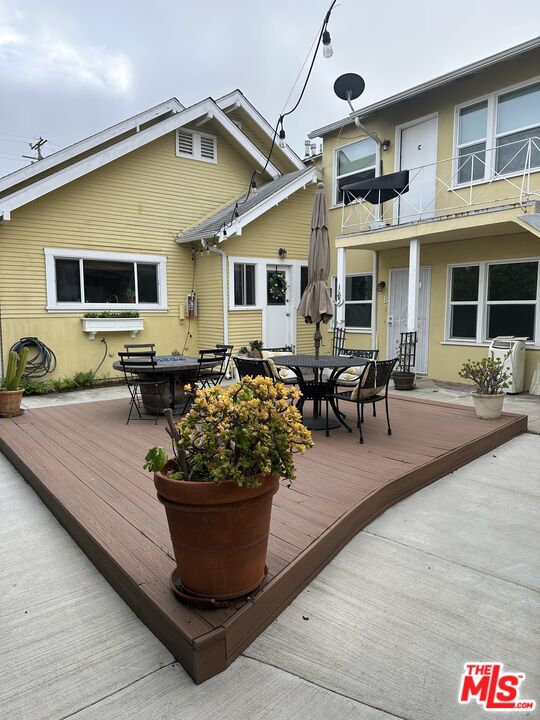 3017 Colorado Ave Unit: B