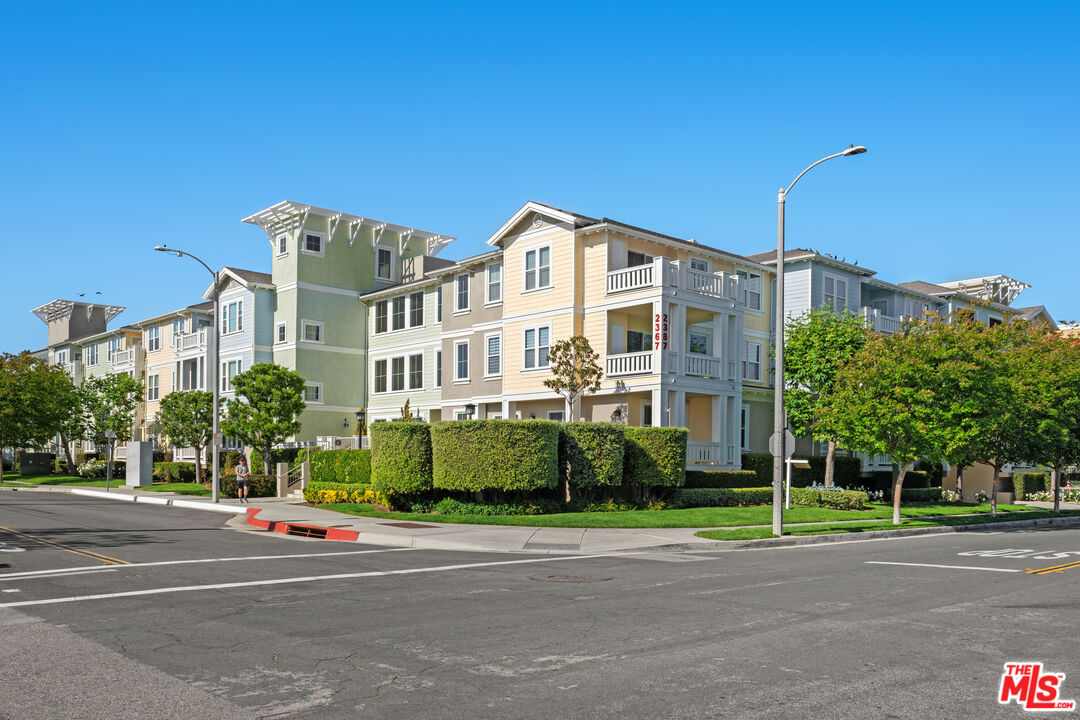 2367 Jefferson St Unit: 320