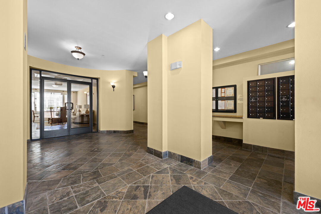 2367 Jefferson St Unit: 320