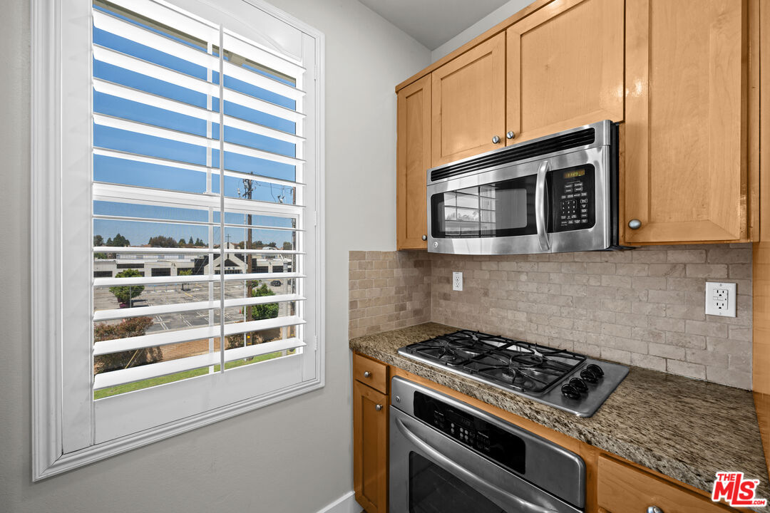 2367 Jefferson St Unit: 320