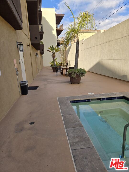 7100 Alvern St Unit: 114
