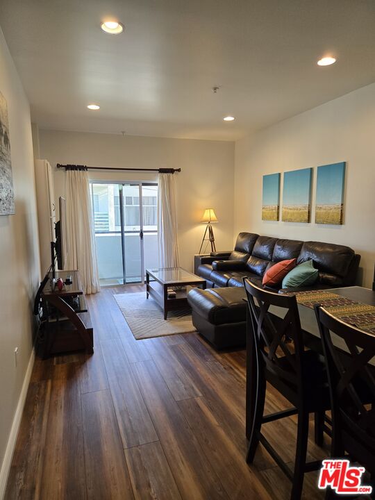 7100 Alvern St Unit: 114
