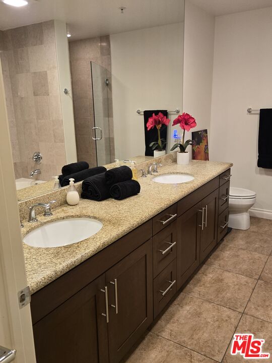 7100 Alvern St Unit: 114