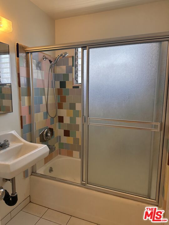 5411 S Centinela Ave Unit: 4