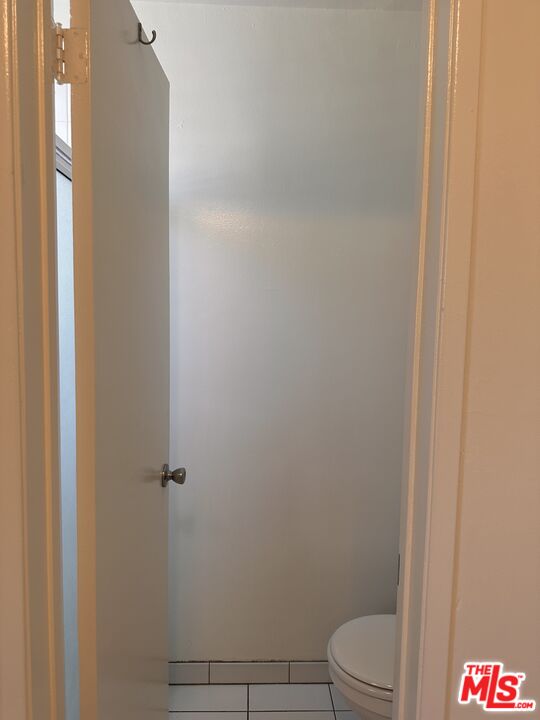 5411 S Centinela Ave Unit: 4