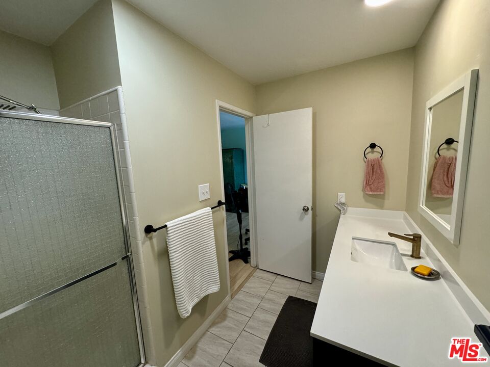 5215 Sepulveda Blvd Unit: 15D