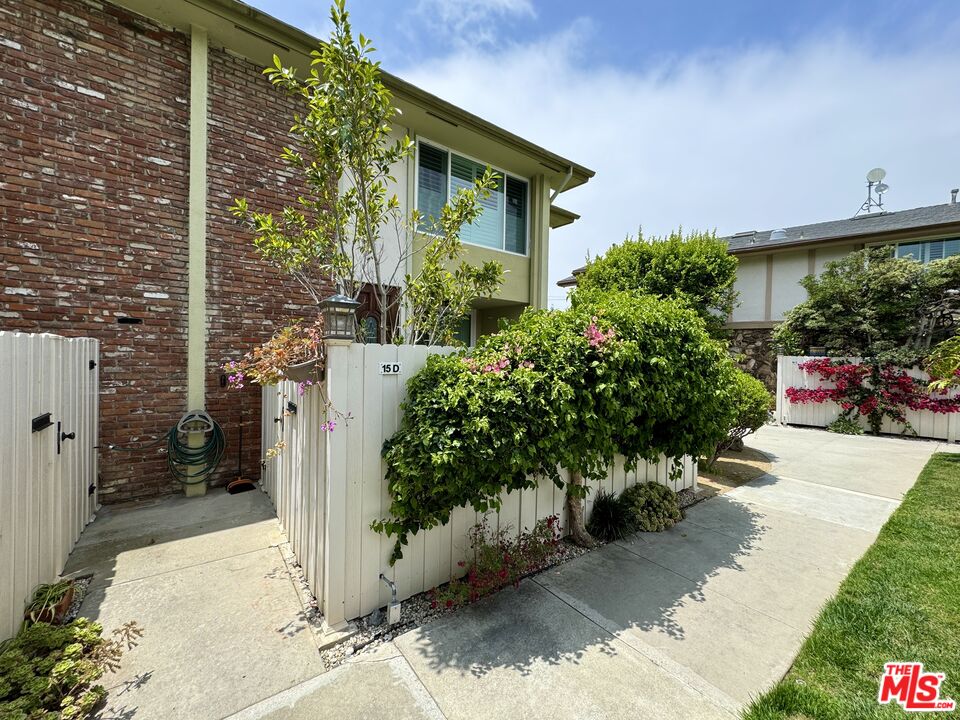 5215 Sepulveda Blvd Unit: 15D