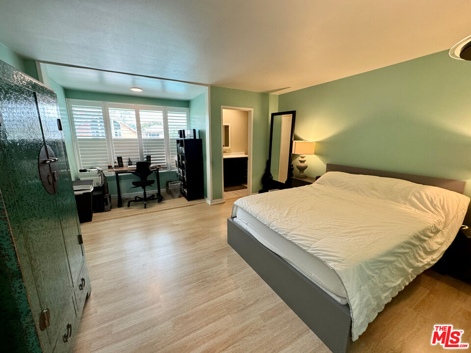 5215 Sepulveda Blvd Unit: 15D