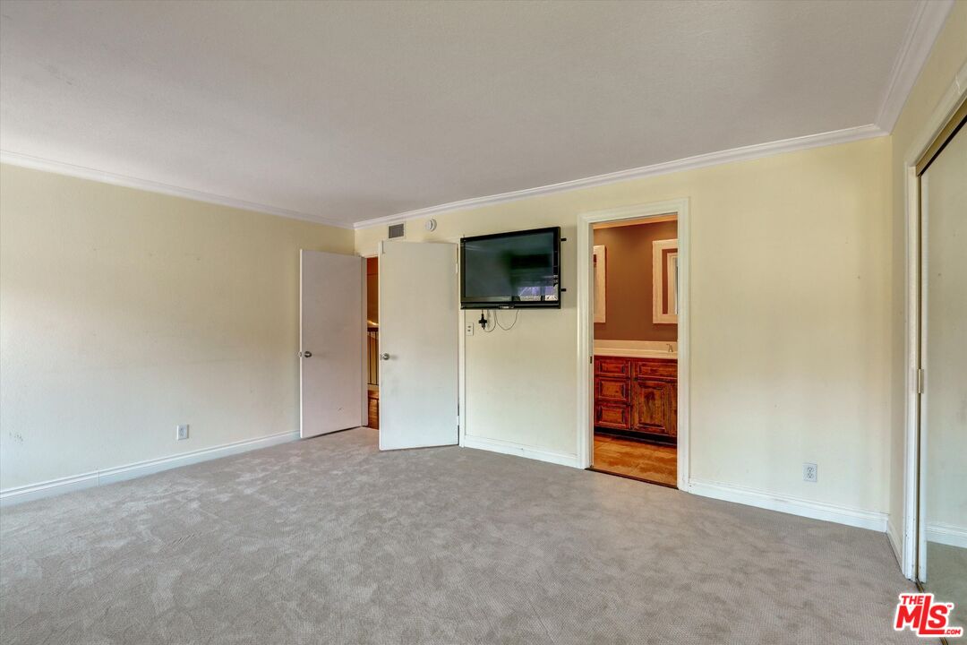 23442 Wagon Trail Rd