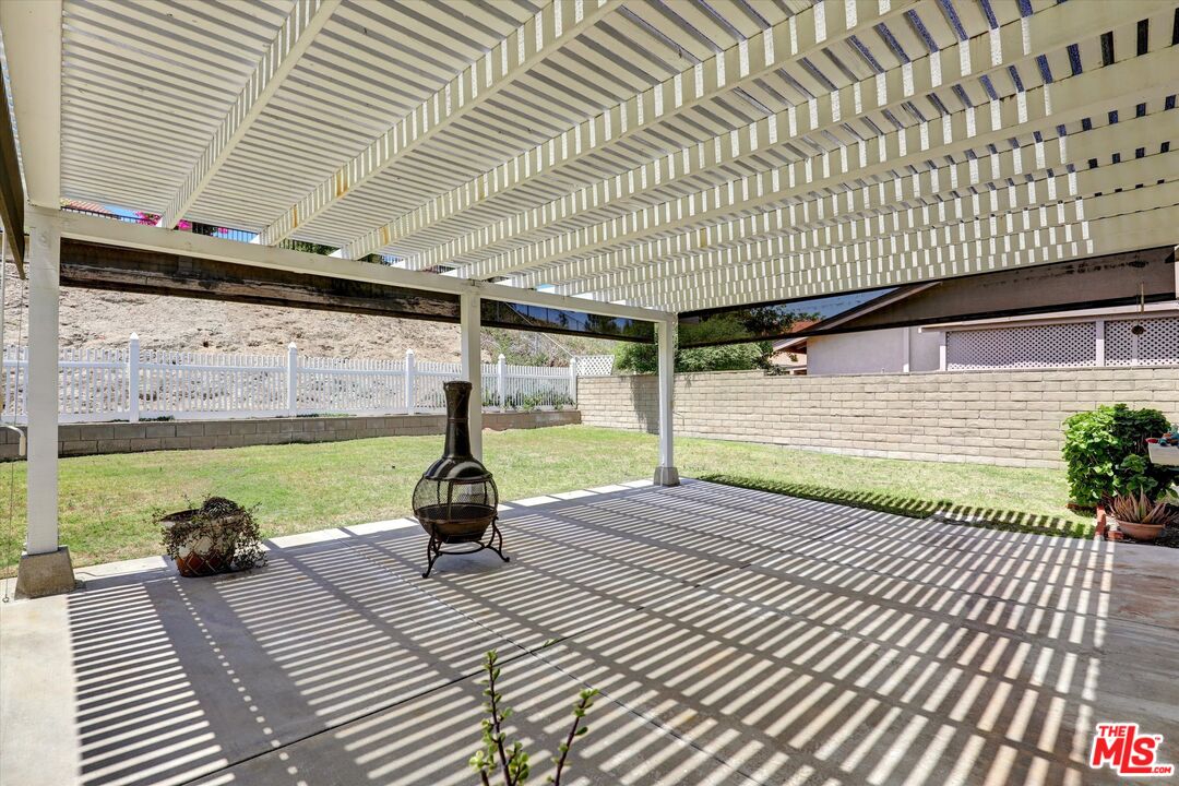 23442 Wagon Trail Rd