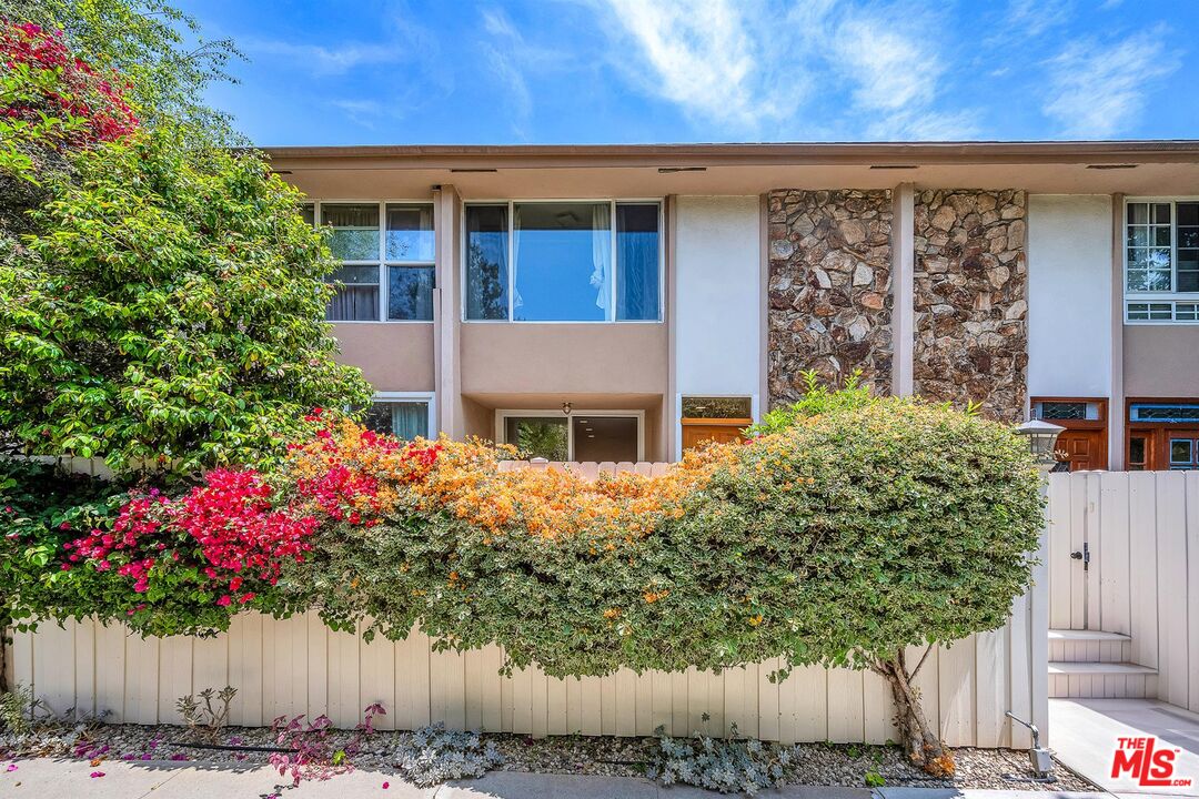5215 Sepulveda Blvd Unit: 8B