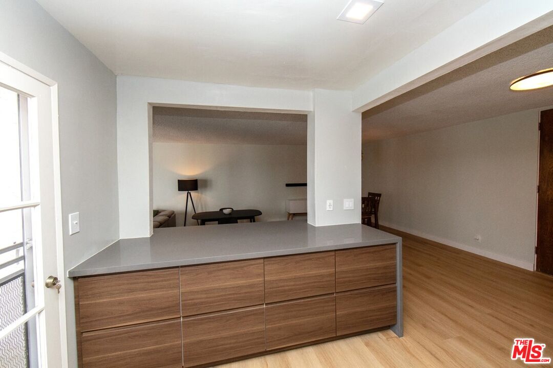 6124 Buckingham Pkwy Unit: 307