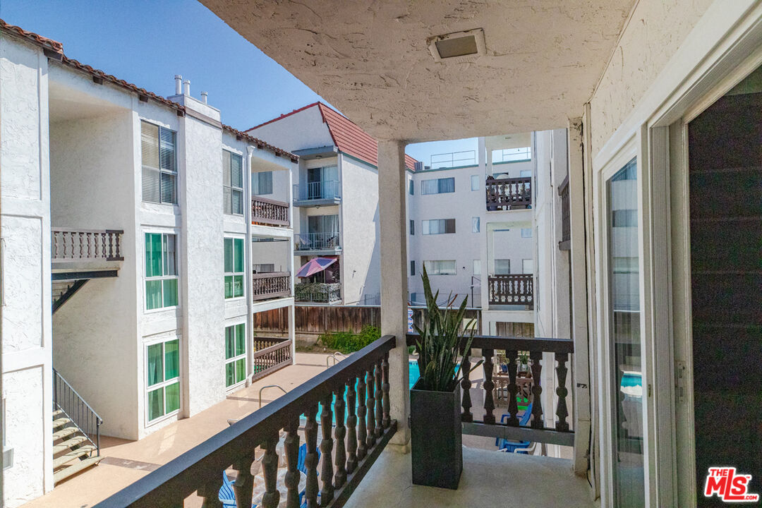 6124 Buckingham Pkwy Unit: 307
