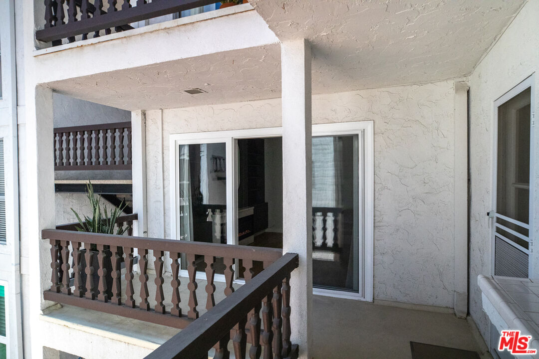 6124 Buckingham Pkwy Unit: 307