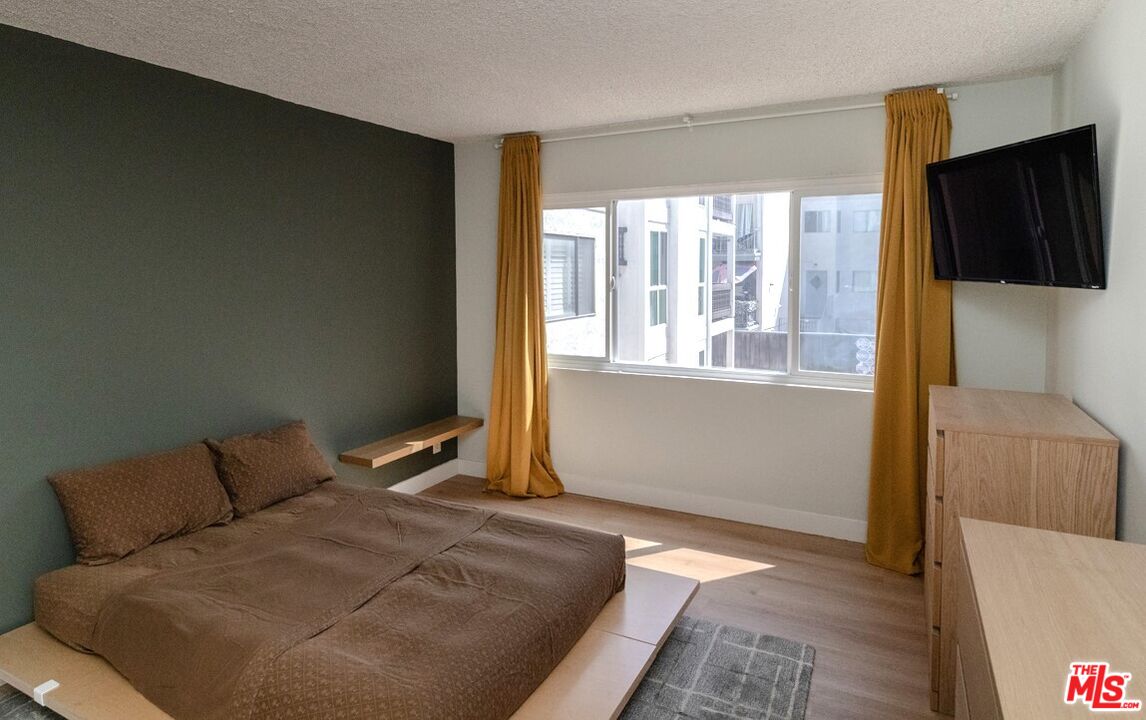6124 Buckingham Pkwy Unit: 307