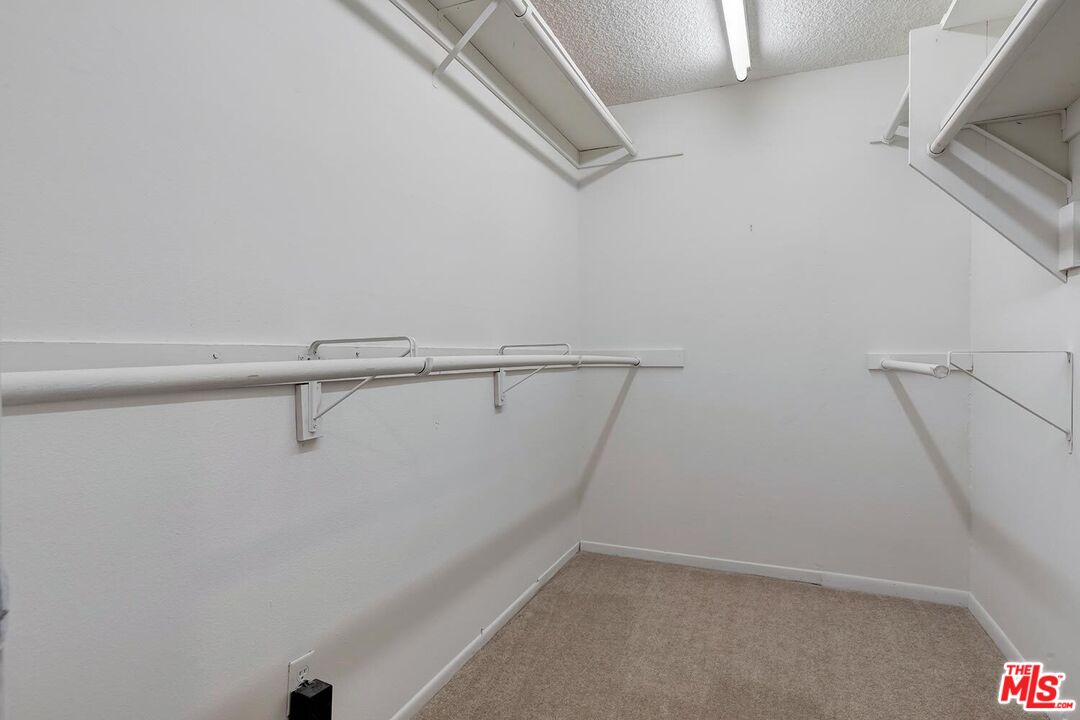 1201 S Roxbury Dr Unit: 107