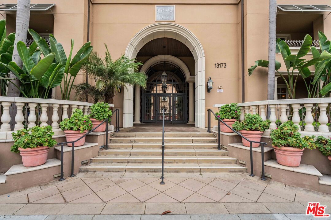 13173 Pacific Promenade Unit: 101
