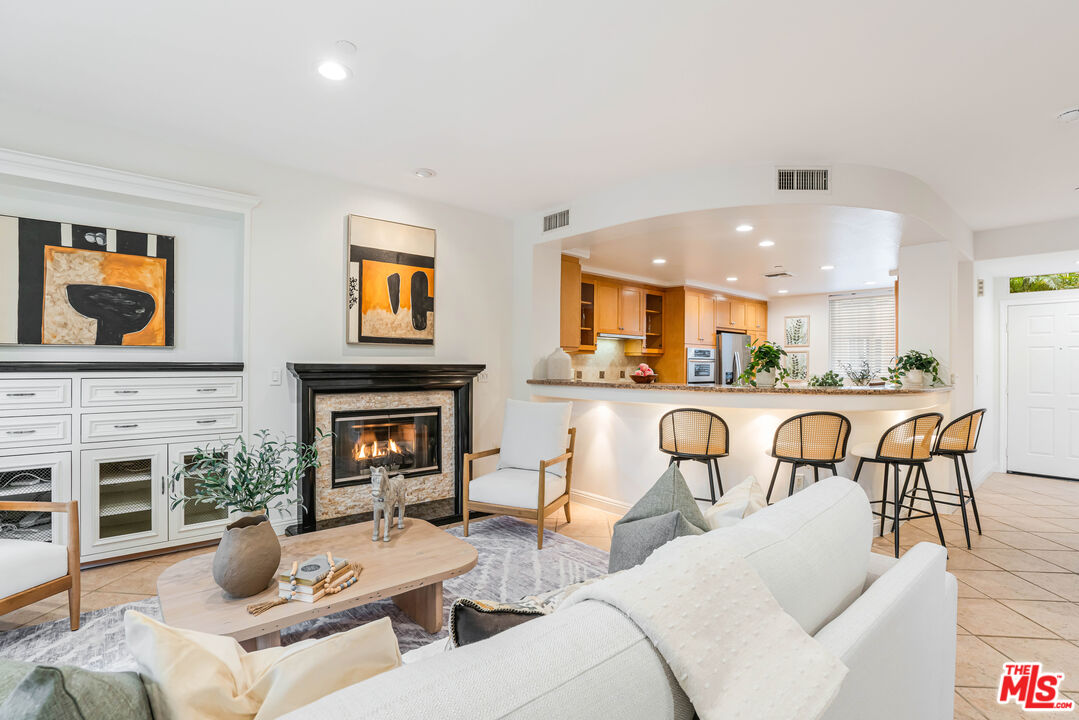 13173 Pacific Promenade Unit: 101