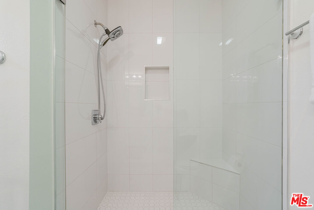 11737 Darlington Ave Unit: 103