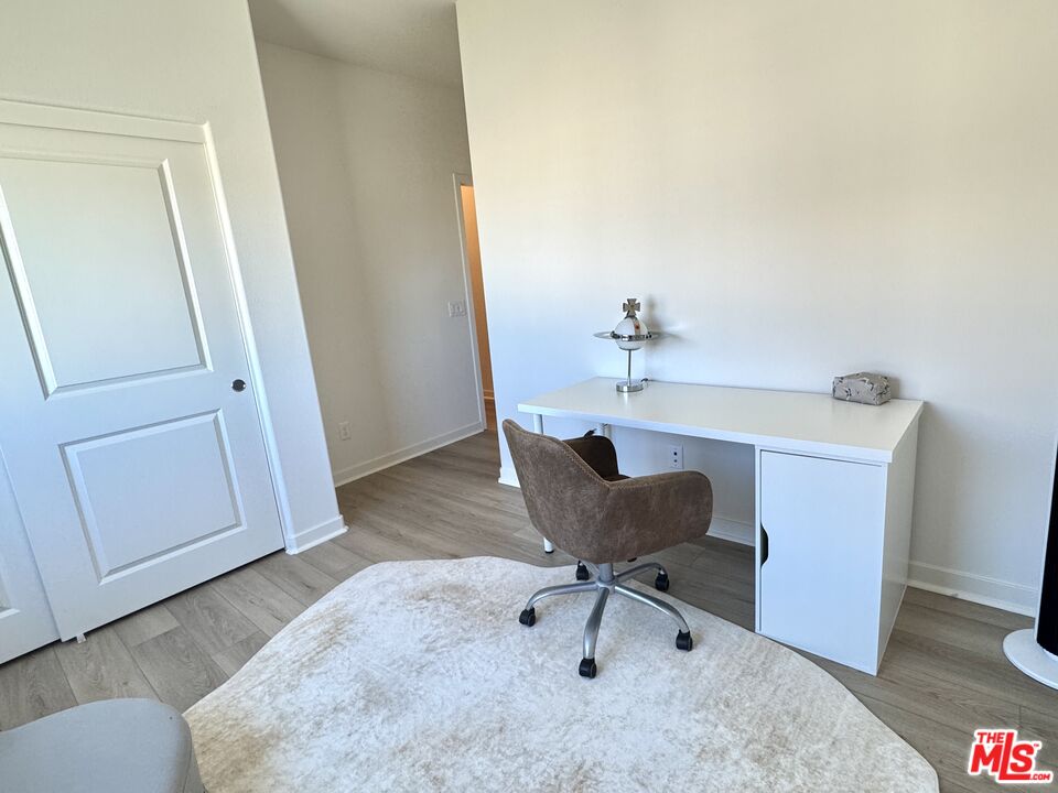 11338 Valley Unit: C