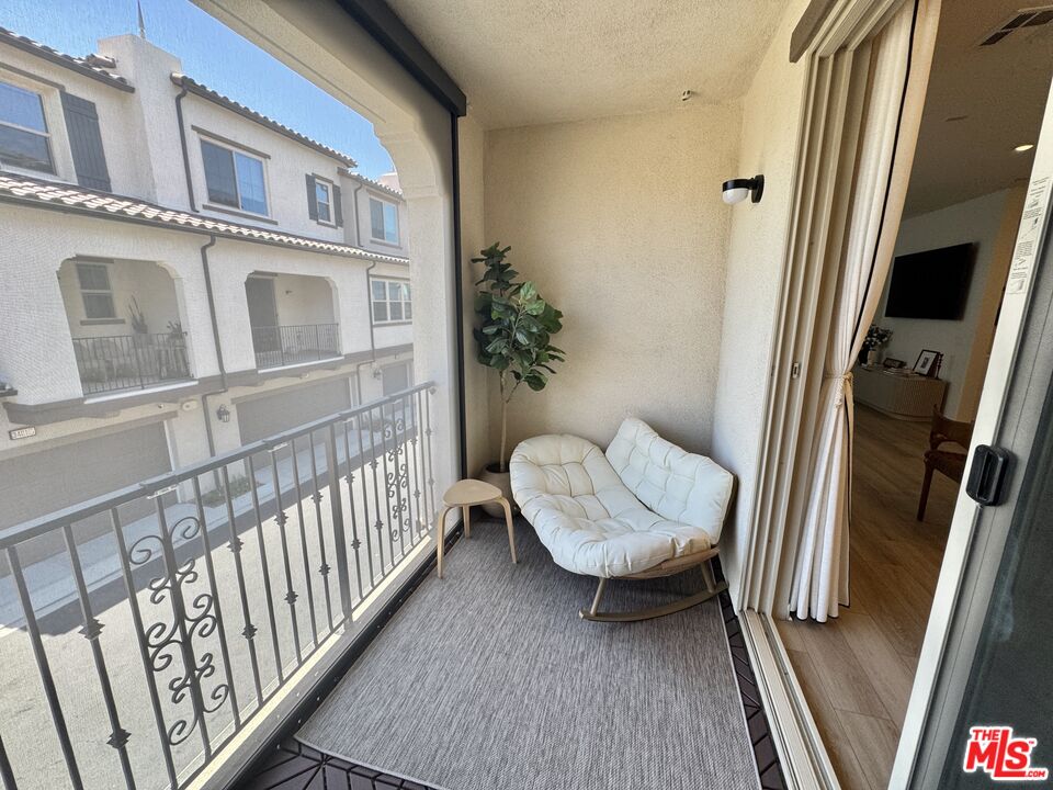 11338 Valley Unit: C