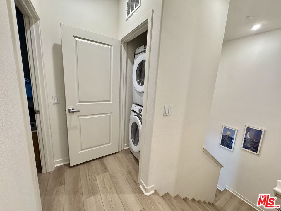 11338 Valley Unit: C