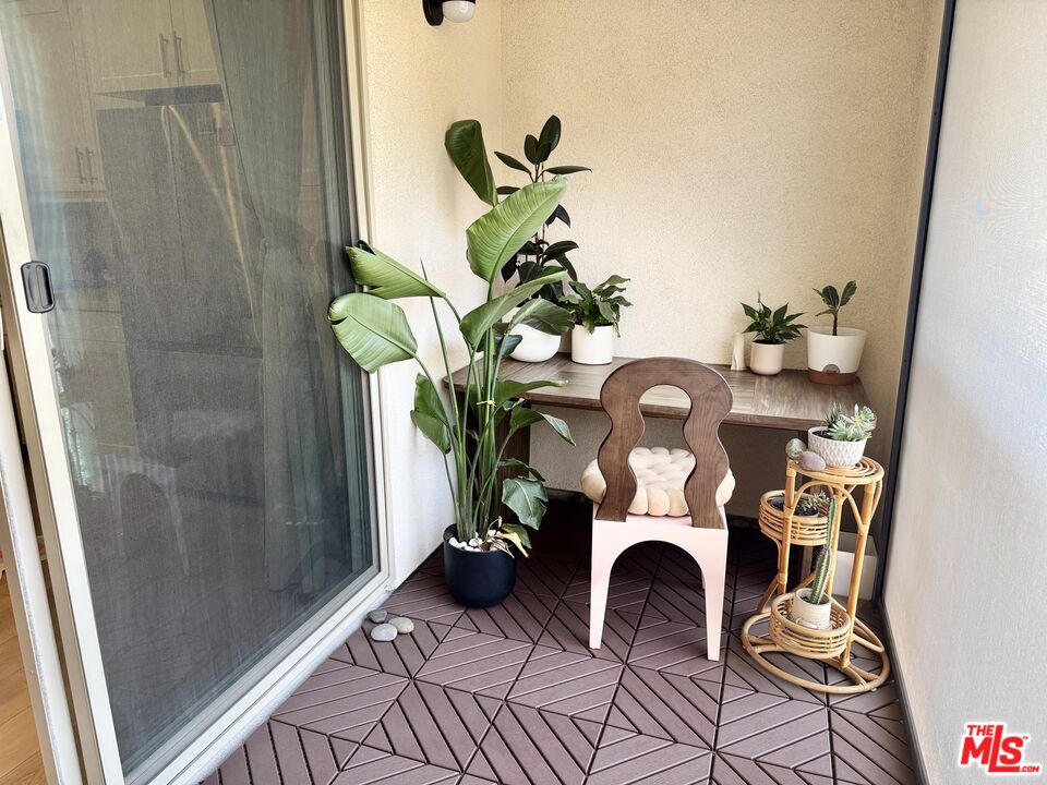 11338 Valley Unit: C