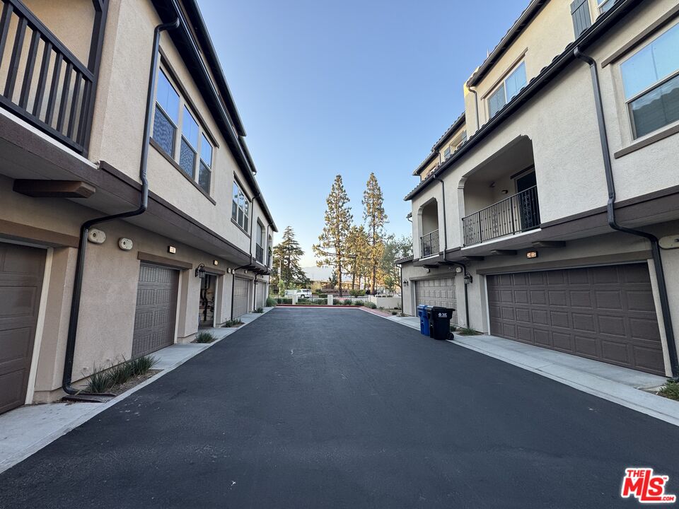 11338 Valley Unit: C
