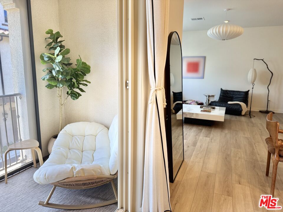 11338 Valley Unit: C